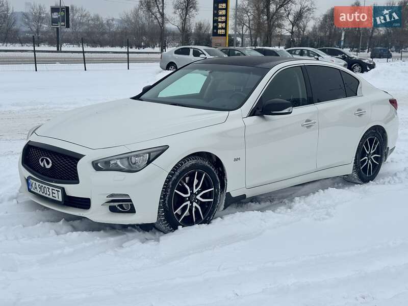 Infiniti Q50