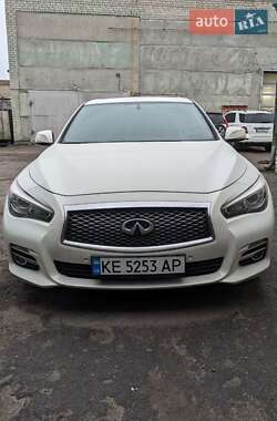 Седан Infiniti Q50 2015 в Днепре