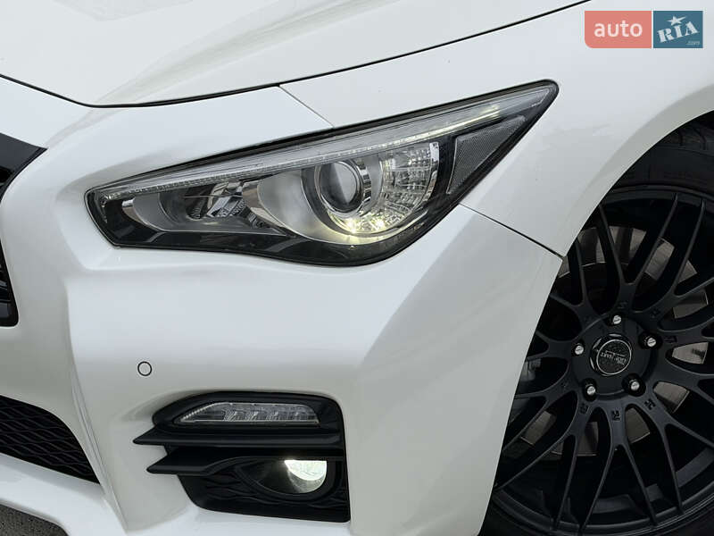 Седан Infiniti Q50 2016 в Одессе