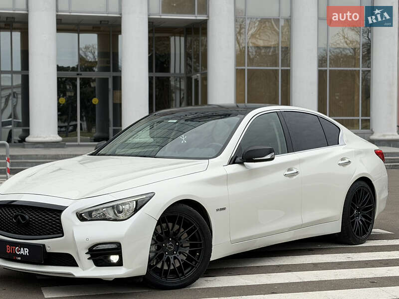 Седан Infiniti Q50 2016 в Одессе