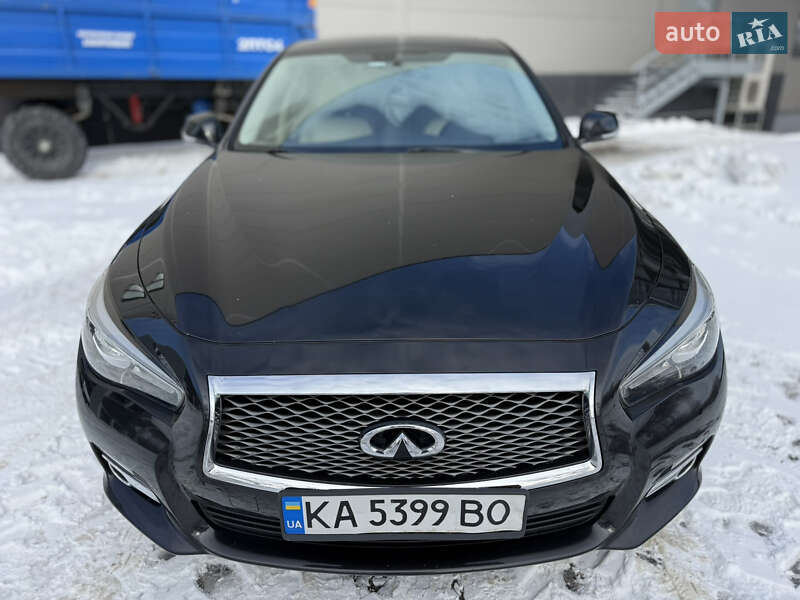 Седан Infiniti Q50 2017 в Киеве