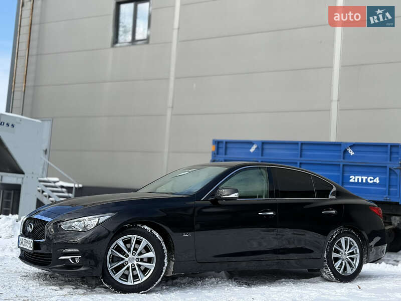 Седан Infiniti Q50 2017 в Киеве