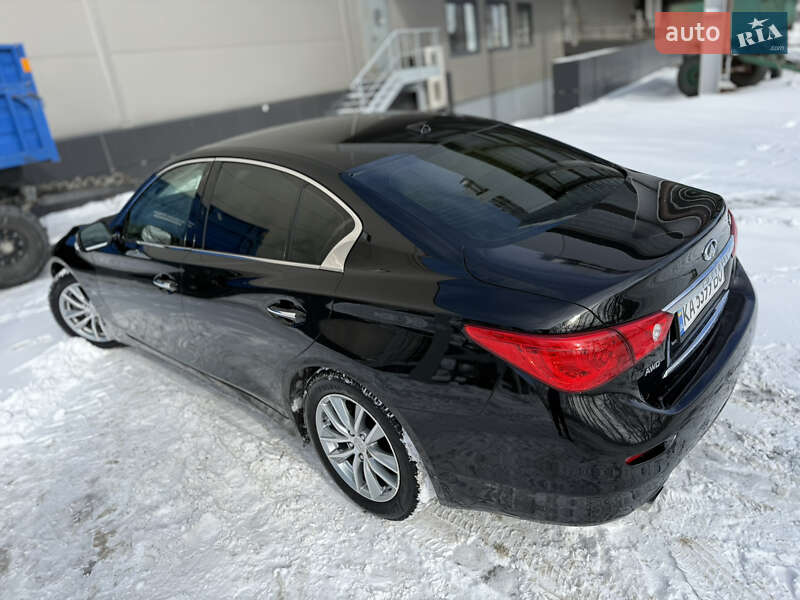 Седан Infiniti Q50 2017 в Киеве
