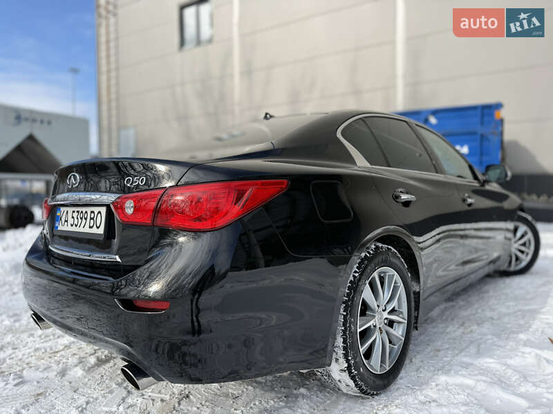 Седан Infiniti Q50 2017 в Киеве