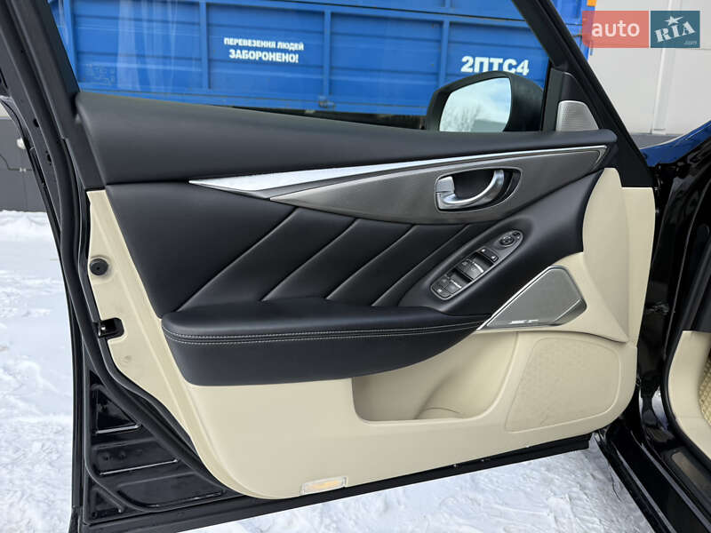 Седан Infiniti Q50 2017 в Киеве