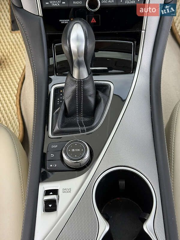 Седан Infiniti Q50 2017 в Киеве