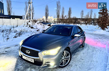 Седан Infiniti Q50 2014 в Буче