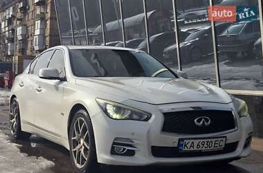 Седан Infiniti Q50 2014 в Киеве