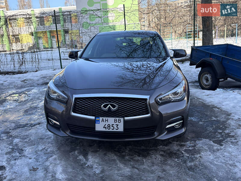 Седан Infiniti Q50 2014 в Киеве