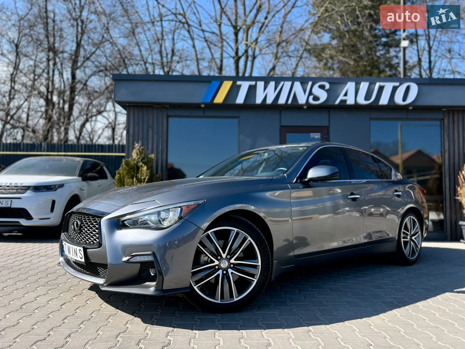 2017 Infiniti Q50 - мініатюра 12