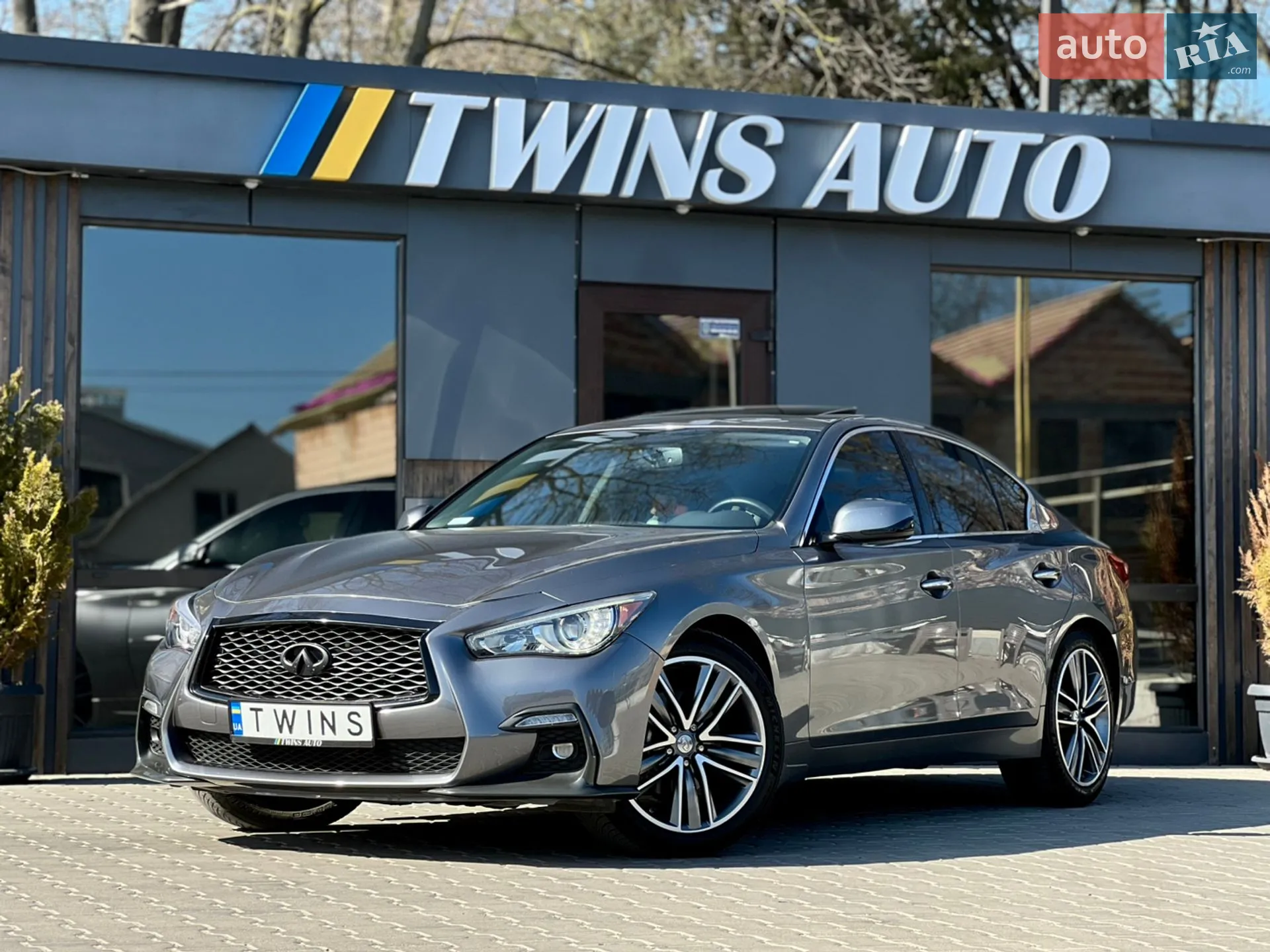 2017 Infiniti Q50 - мініатюра 13