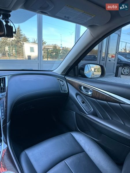 Седан Infiniti Q50 2017 в Киеве