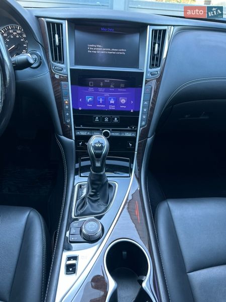 Седан Infiniti Q50 2017 в Киеве