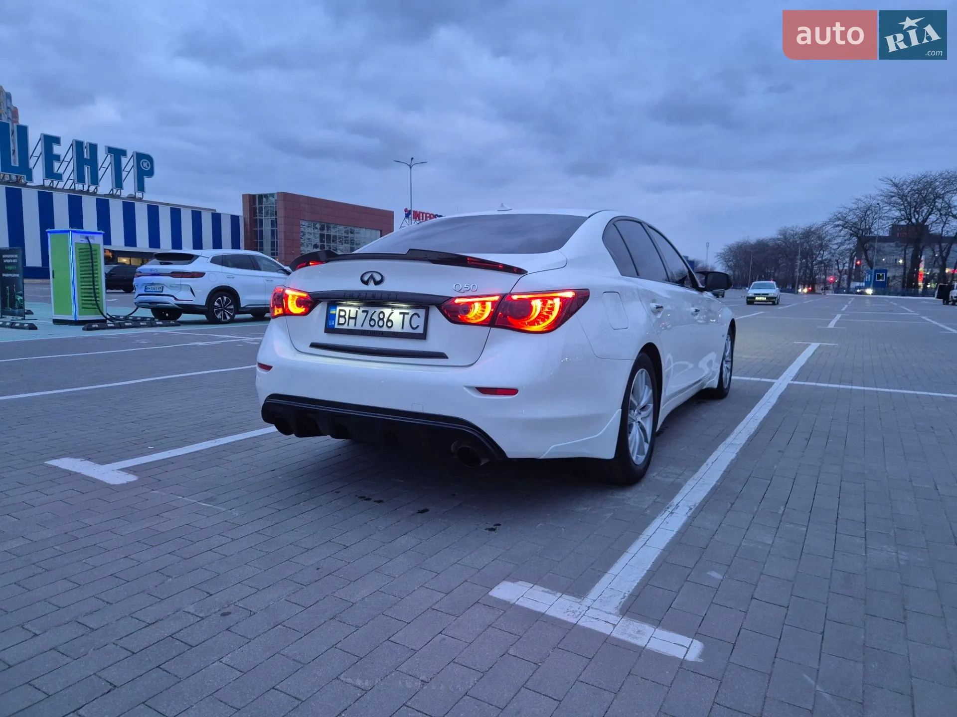 2016 Infiniti Q50 - мініатюра 7