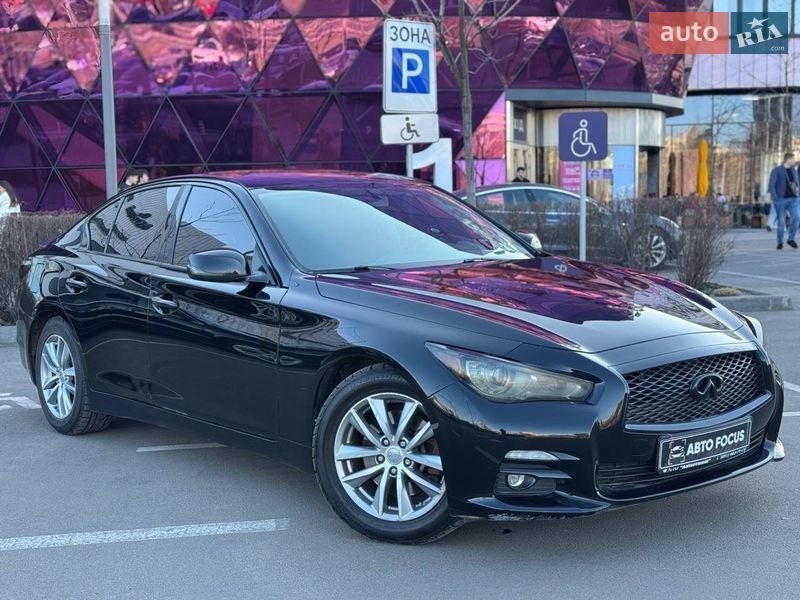 Infiniti Q50 2015