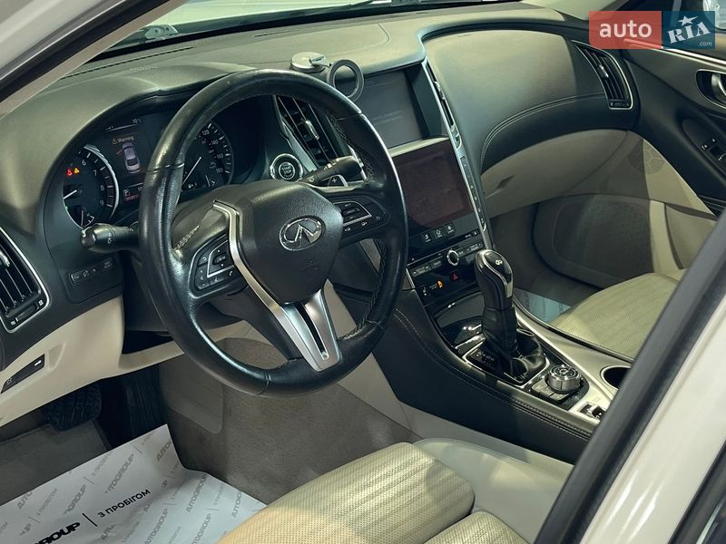 Седан Infiniti Q50 2017 в Одессе