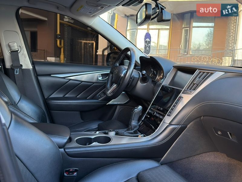 Седан Infiniti Q50 2019 в Киеве