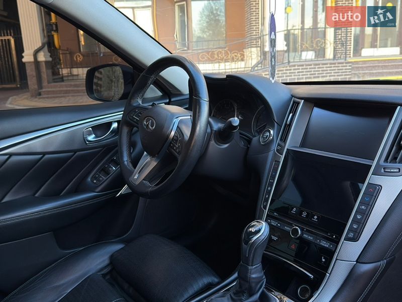 Седан Infiniti Q50 2019 в Киеве