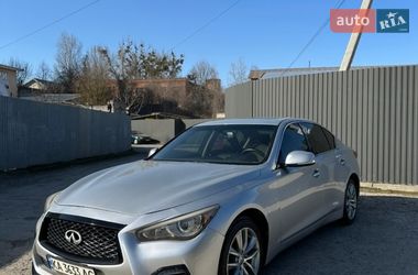 Седан Infiniti Q50 2017 в Львові