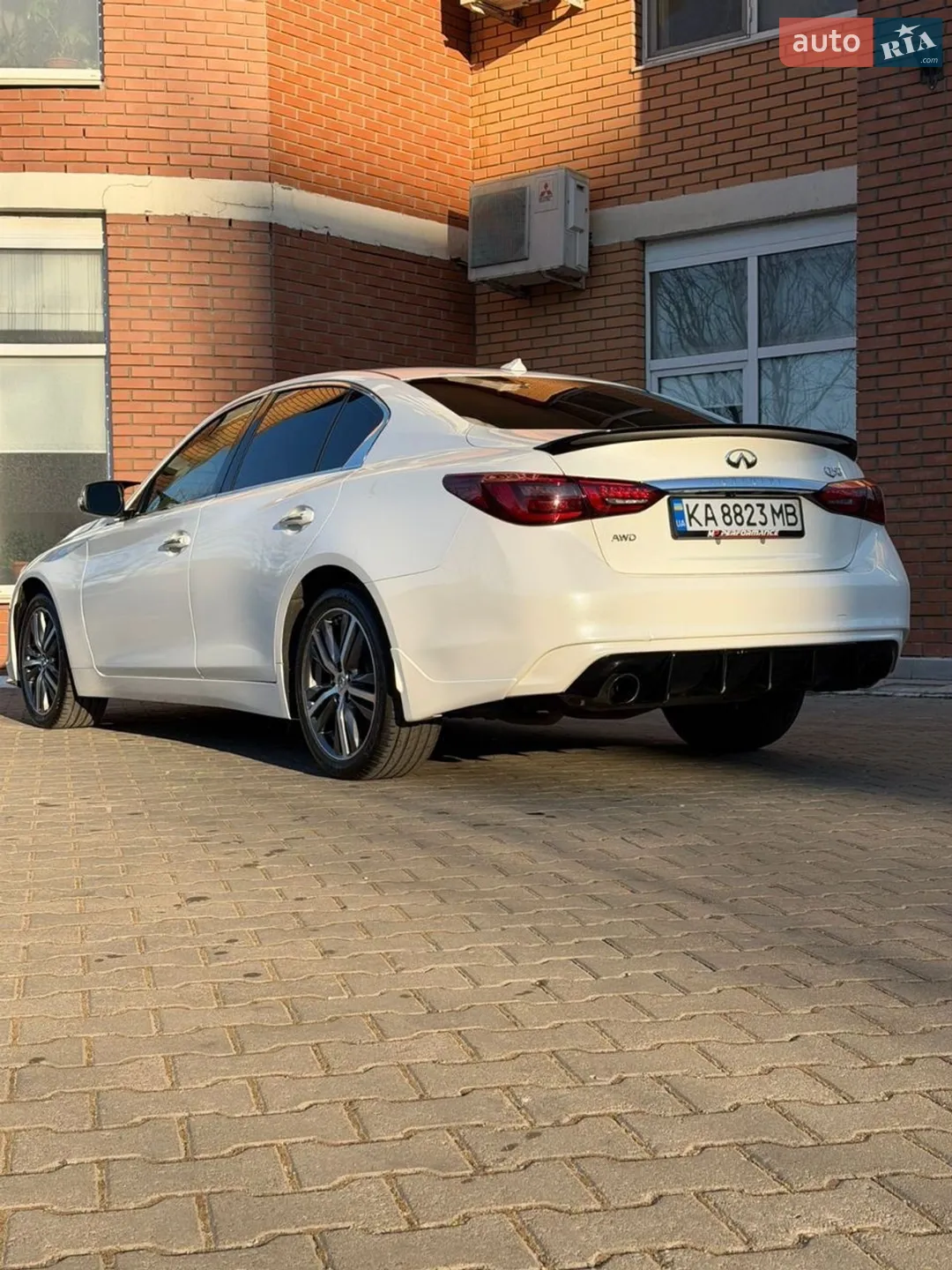 2017 Infiniti Q50 - мініатюра 9