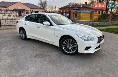 Седан Infiniti Q50 2019 в Краснограді