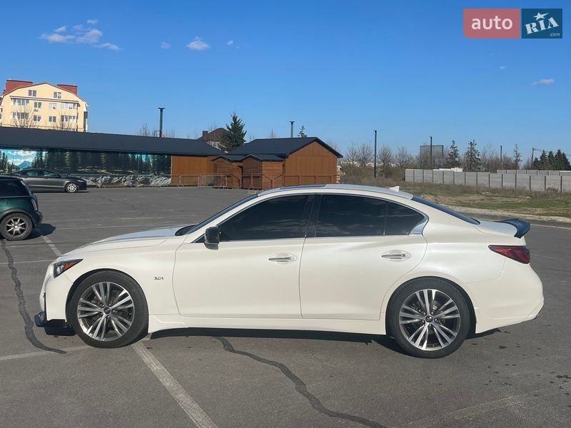 Седан Infiniti Q50 2017 в Киеве