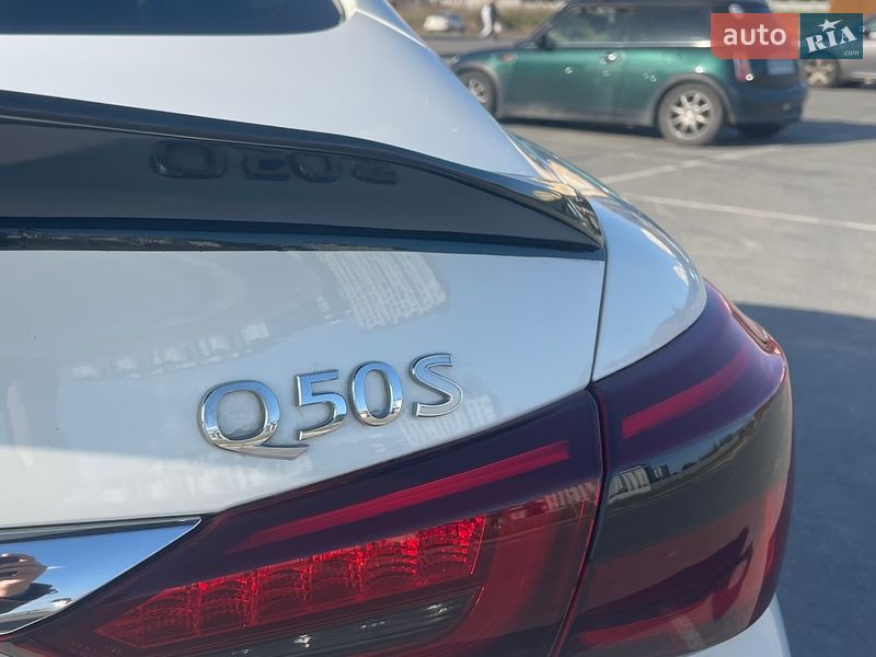 Седан Infiniti Q50 2017 в Киеве