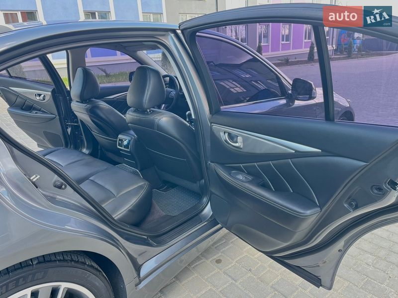 Седан Infiniti Q50 2016 в Виннице