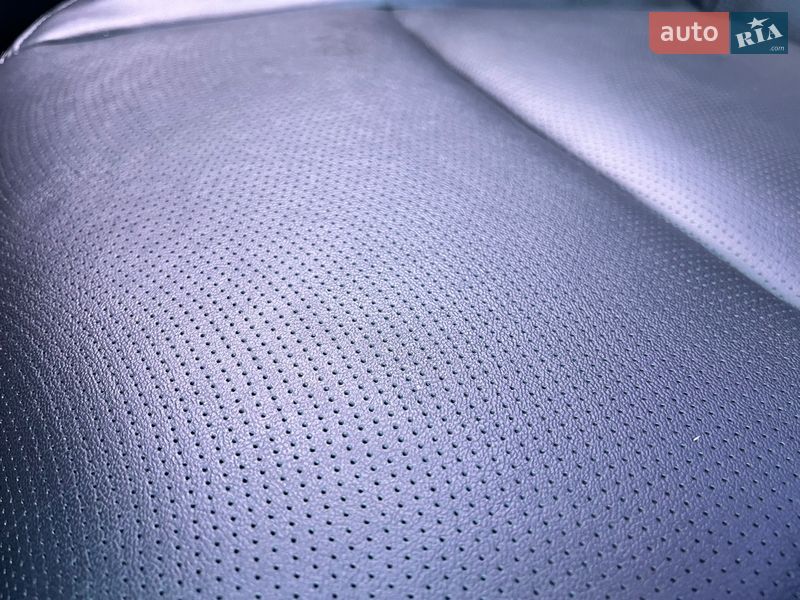 Седан Infiniti Q50 2016 в Виннице