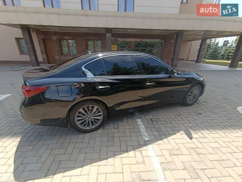 Infiniti Q50 2017