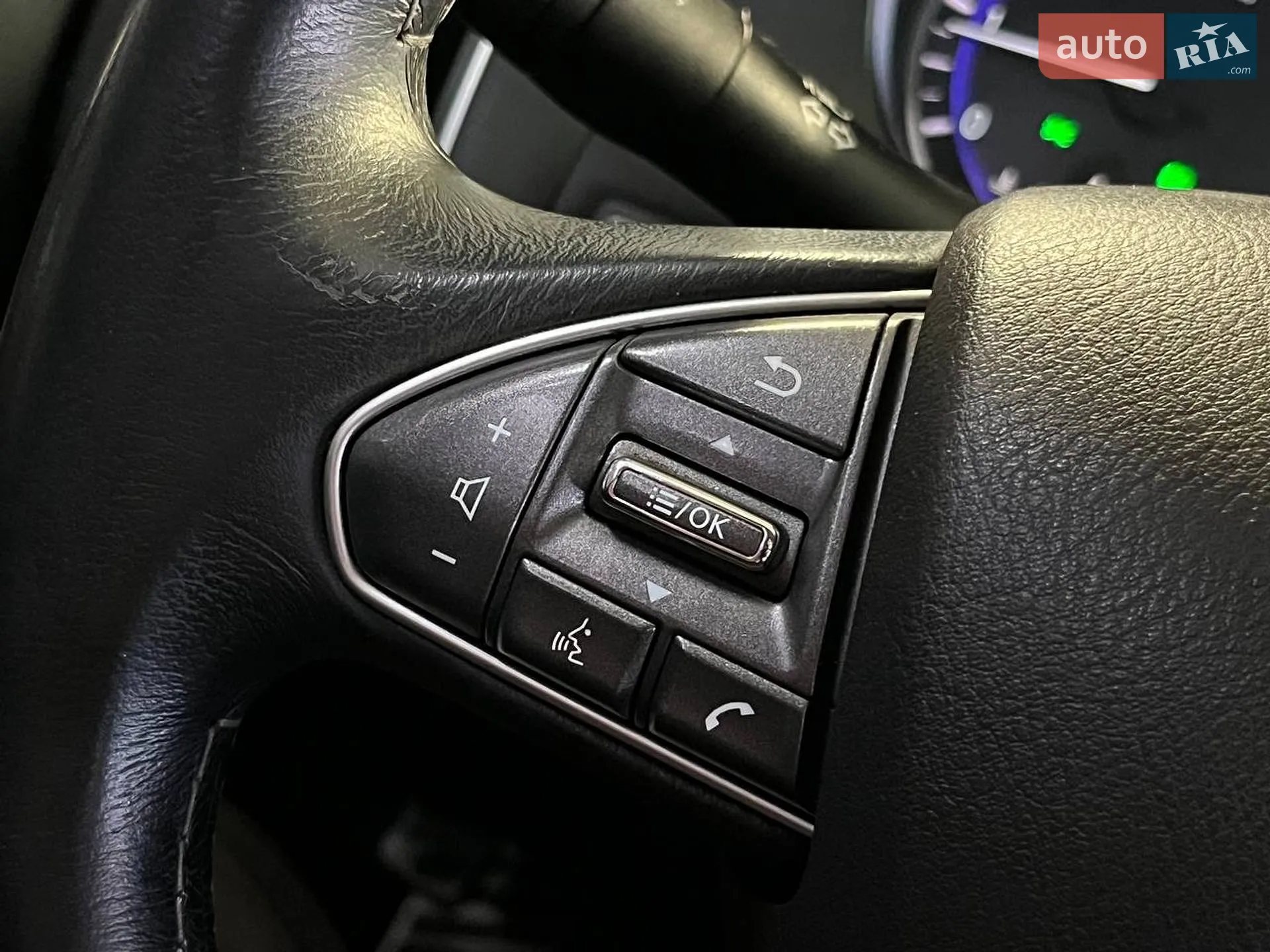 2014 Infiniti Q50 - мініатюра 25
