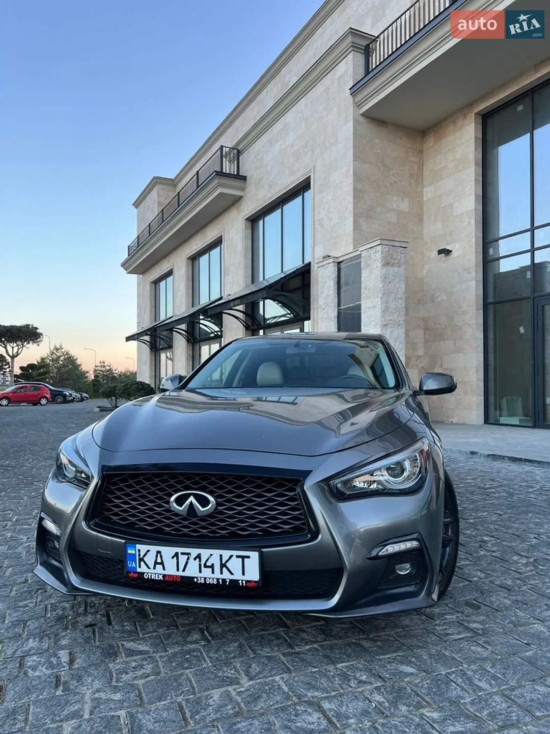 2013 Infiniti Q50 - мініатюра 2