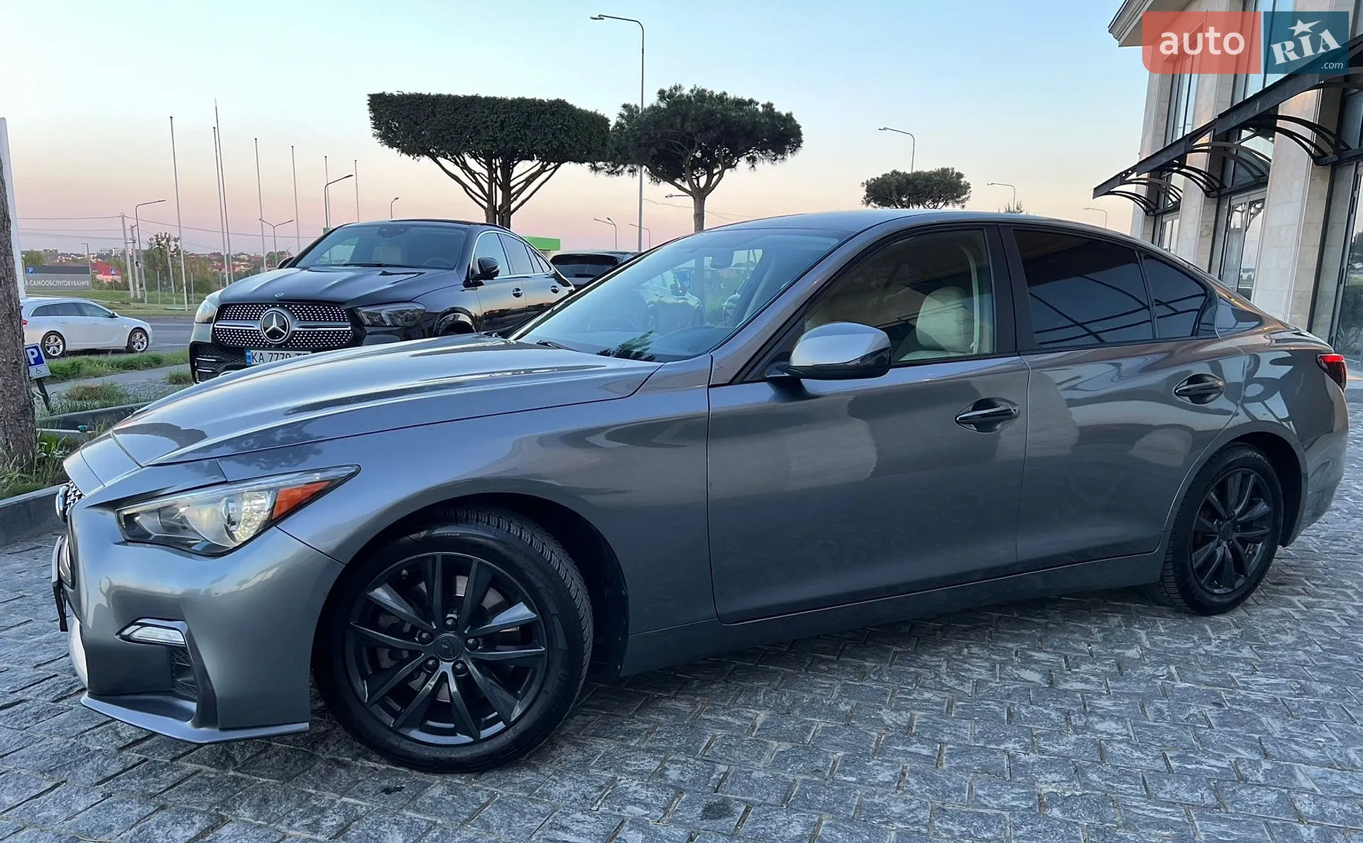 2013 Infiniti Q50 - мініатюра 12