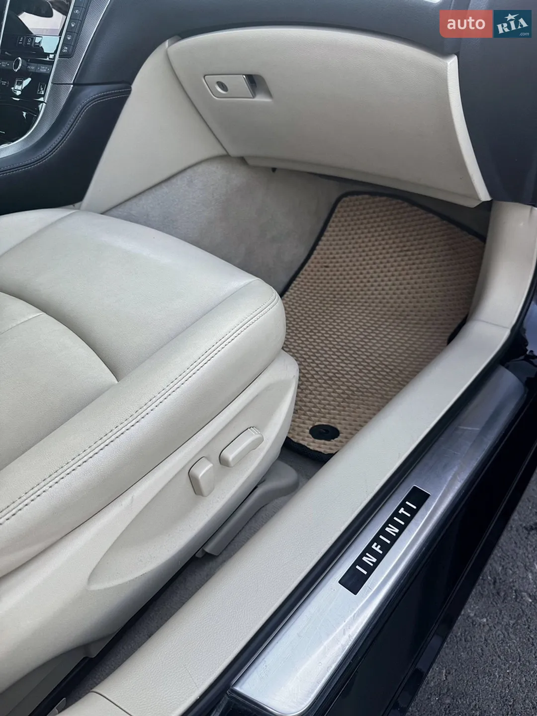 2016 Infiniti Q50 - мініатюра 32