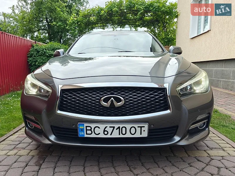 Infiniti Q50 2015