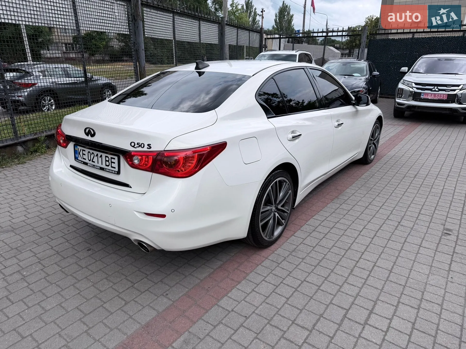 2014 Infiniti Q50 - мініатюра 8