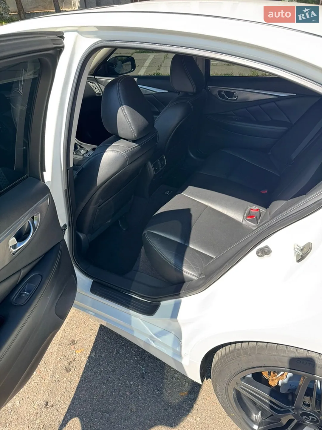 2014 Infiniti Q50 - мініатюра 11