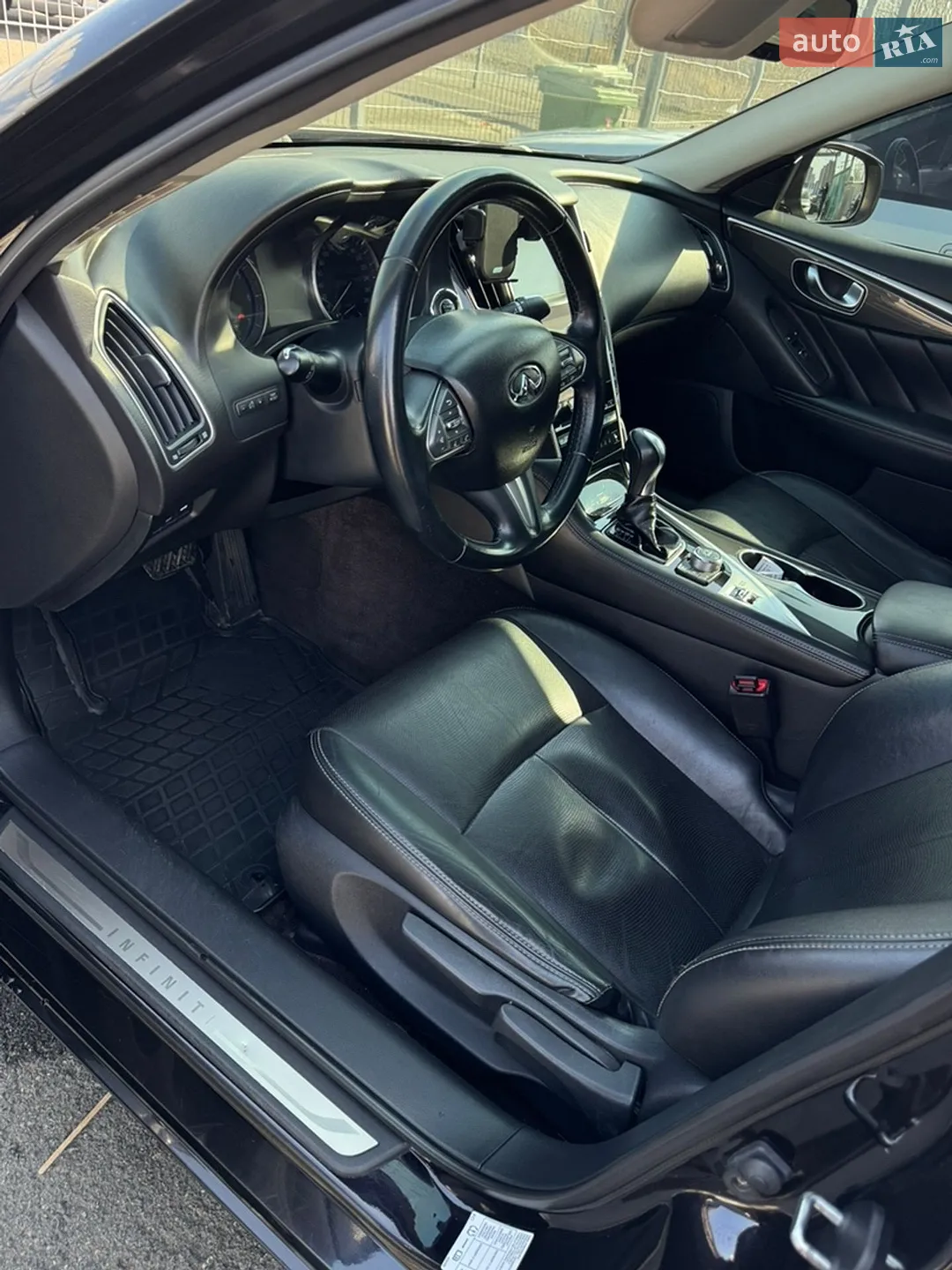 2014 Infiniti Q50 - мініатюра 18