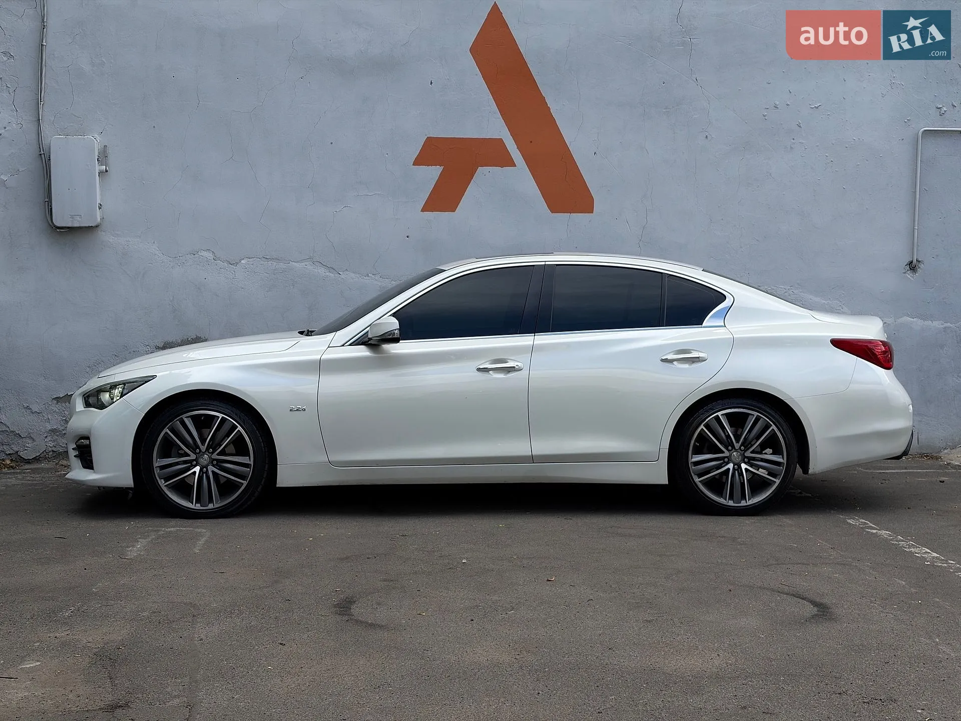 2015 Infiniti Q50 - мініатюра 4