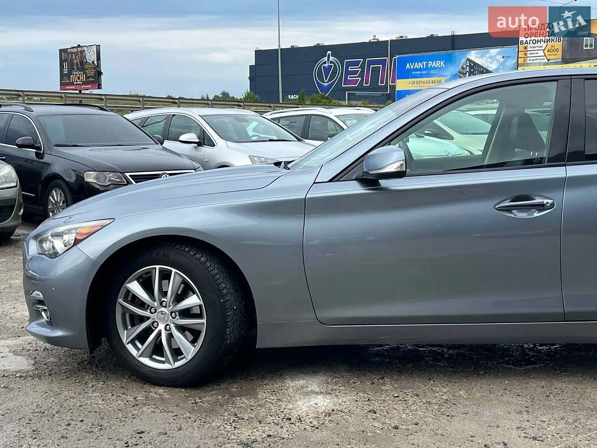 2015 Infiniti Q50 - мініатюра 2