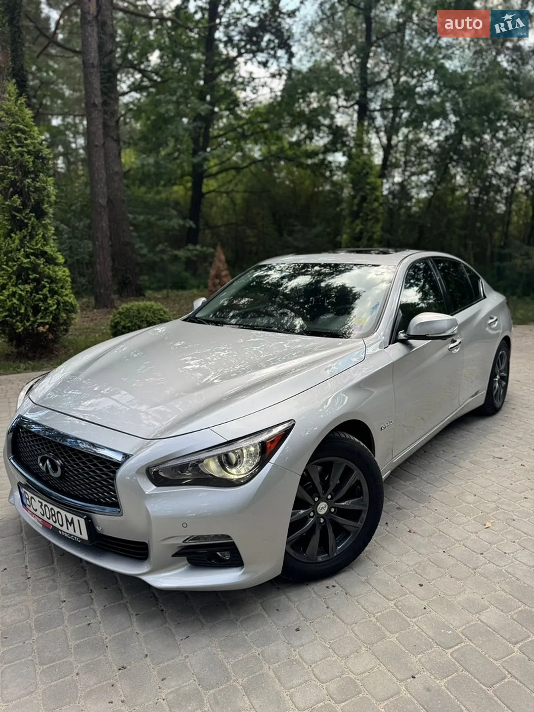 2015 Infiniti Q50 - мініатюра 2