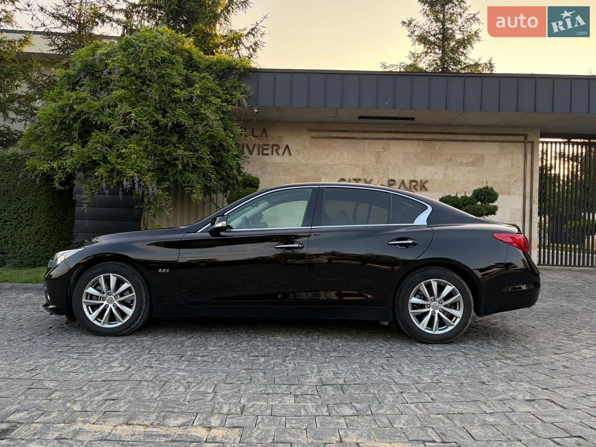 2016 Infiniti Q50 - мініатюра 2
