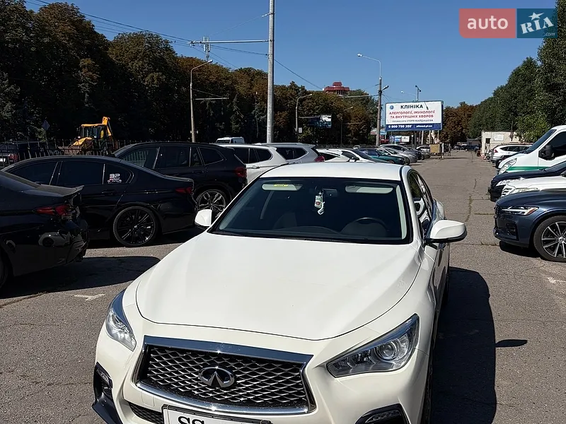 Infiniti Q50 2017