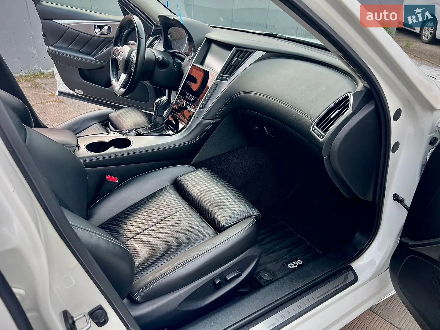 2017 Infiniti Q50 - мініатюра 12