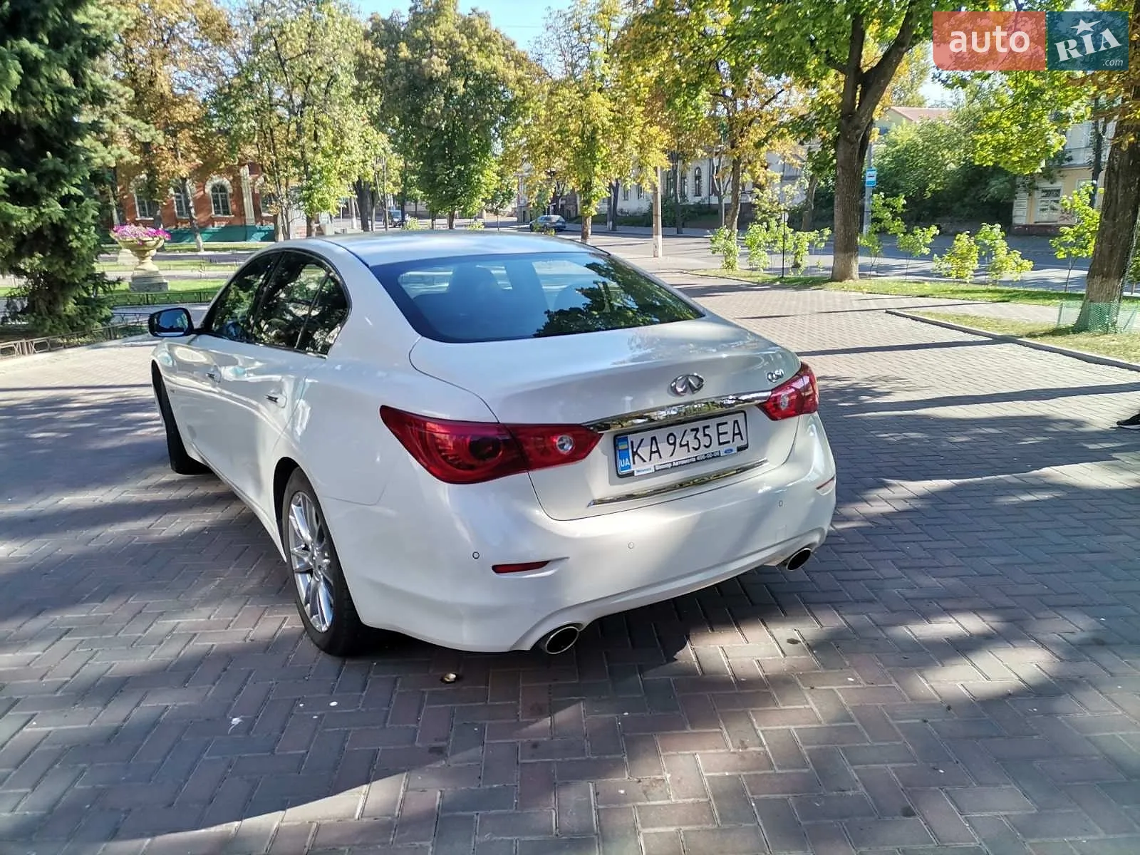 2015 Infiniti Q50 - мініатюра 2