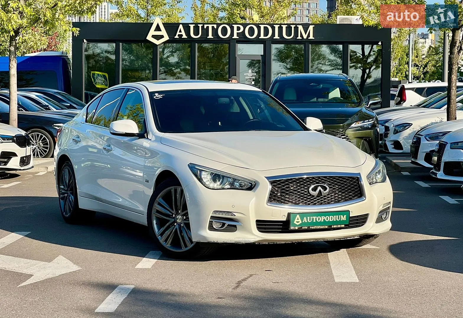2015 Infiniti Q50 - мініатюра 4