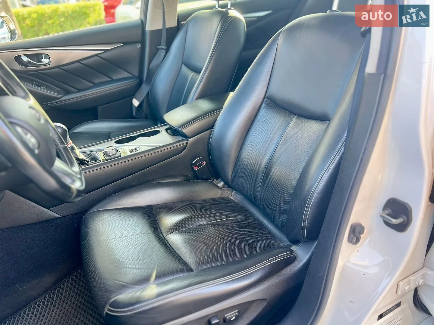 2015 Infiniti Q50 - мініатюра 20