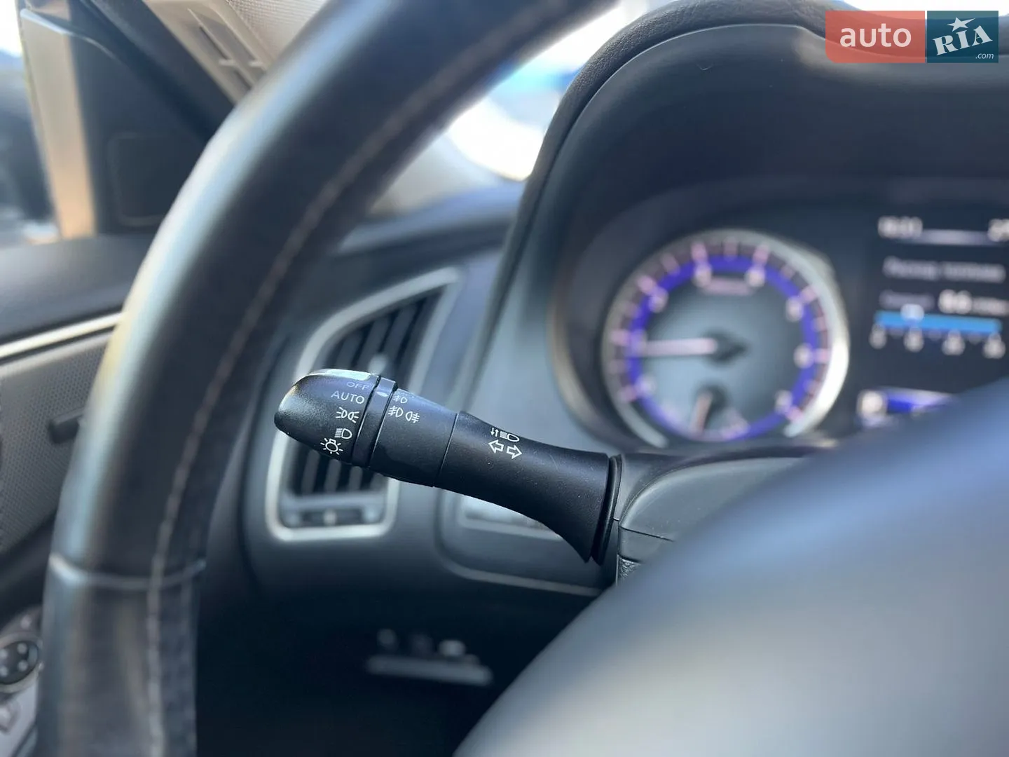2015 Infiniti Q50 - мініатюра 23