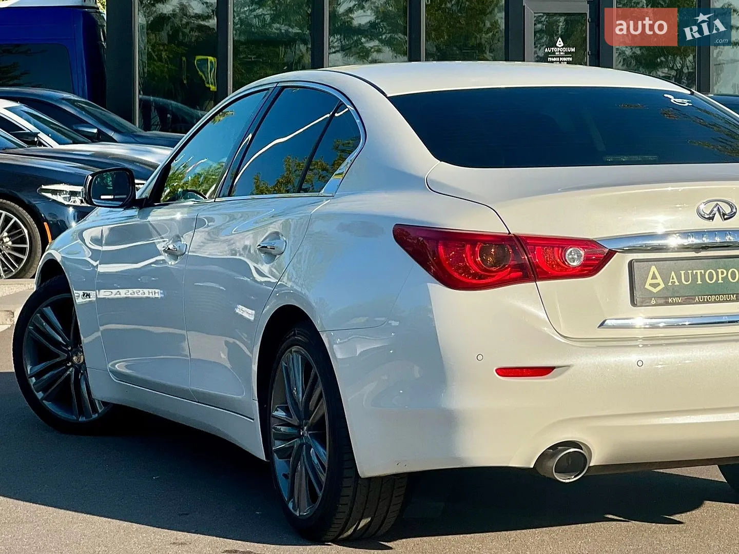 2015 Infiniti Q50 - мініатюра 15