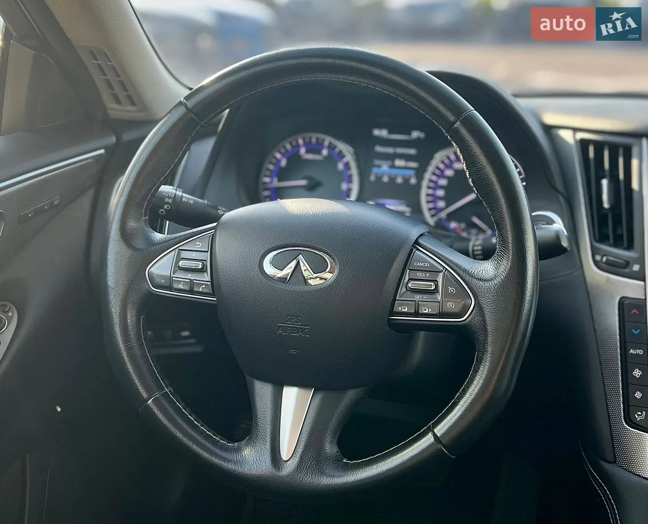 2015 Infiniti Q50 - мініатюра 27